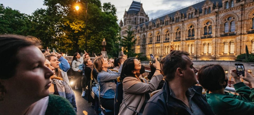 London: Night Bus Tour and Return River Trip