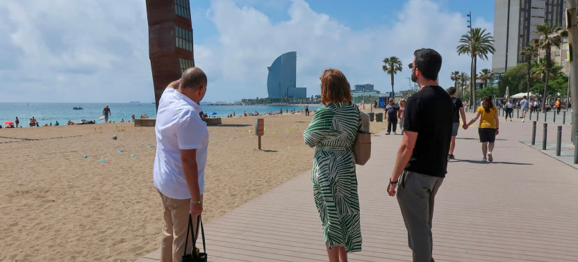 Private Barceloneta & Montjuic Tour with Cable Car & Paella, photo 2 of 20