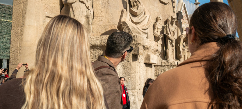 Private Barcelona Sagrada Familia & Park Guell Tour, photo 4 of 20