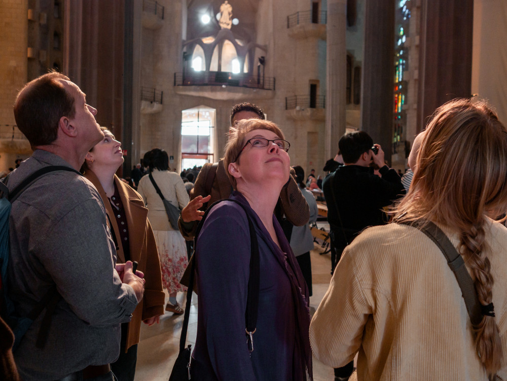 Small Group Sagrada Familia Skip the Line Tour