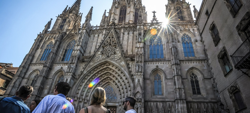 Small Group Best Of Barcelona Tour + Sagrada Familia