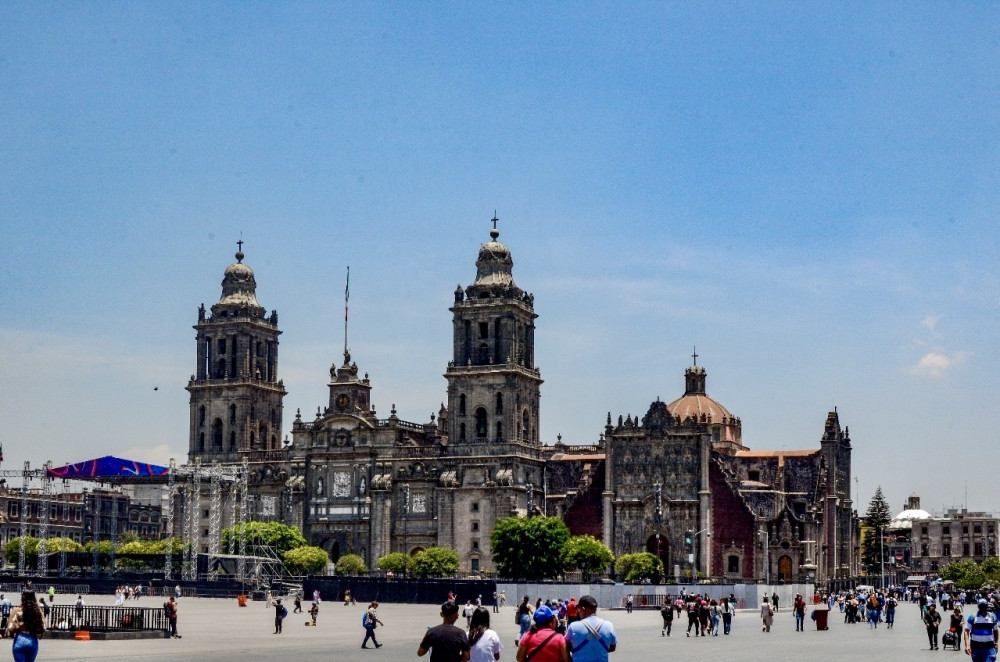 Mexico City Zocalo Tacos Tour by Michelin-Starred Chef Torres