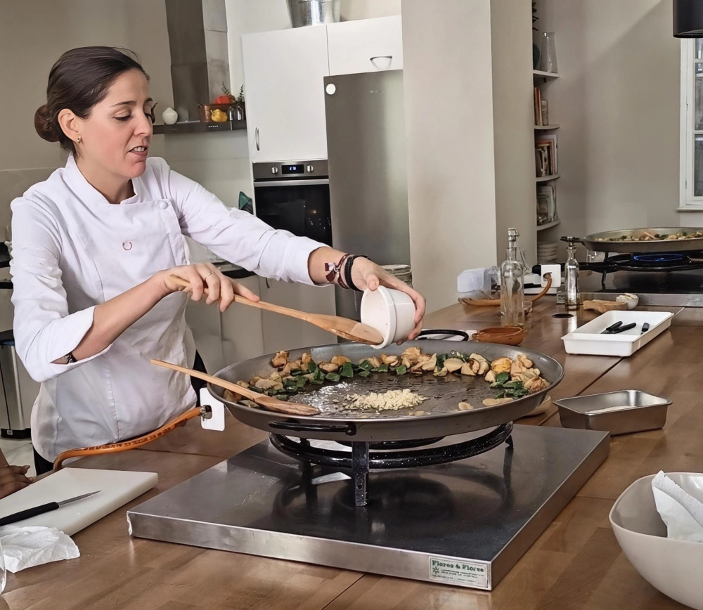 Spanish Paella & Sangria Cooking Class in Seville with Maria