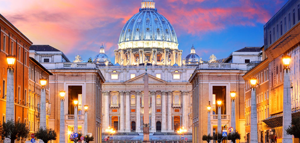 Skip-the-Line Small Group Guided Tour of St. Peter’s Basilica