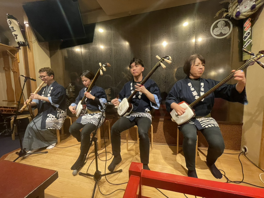 Tsugaru Shamisen Performance Over Traditional Dinner