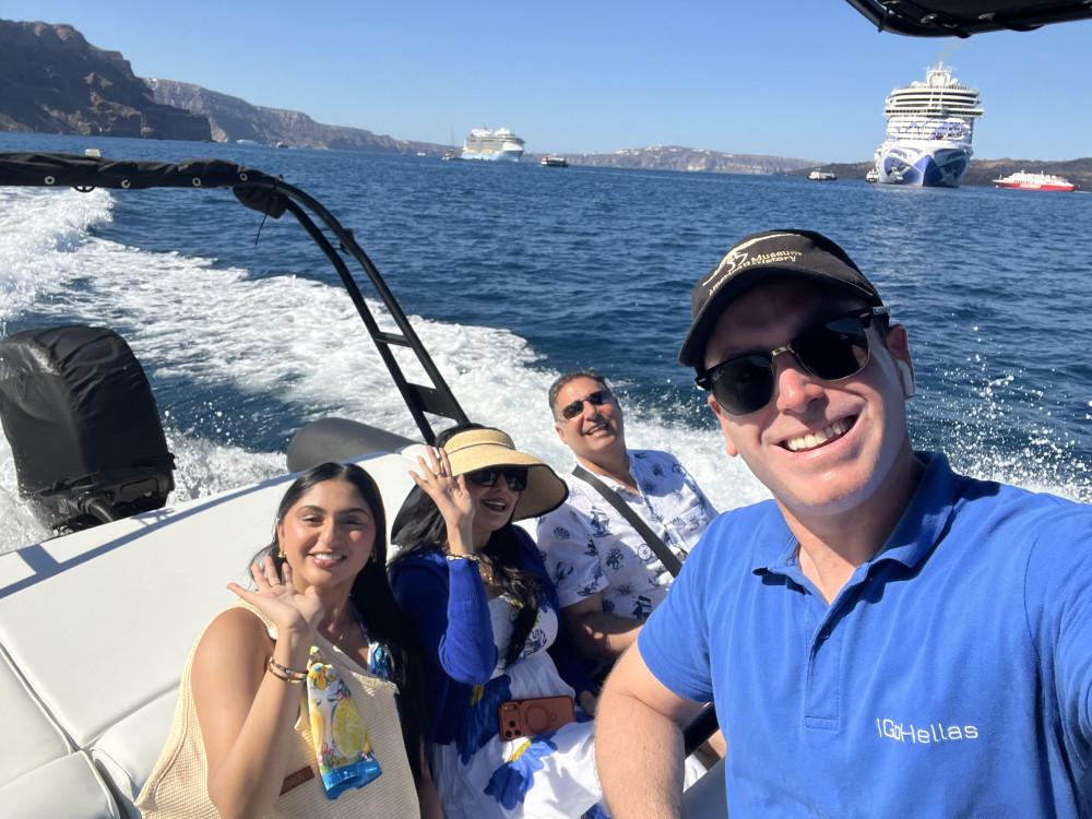Santorini Private Shore Excursion: Skip the Cable Car with a Boat Transfer