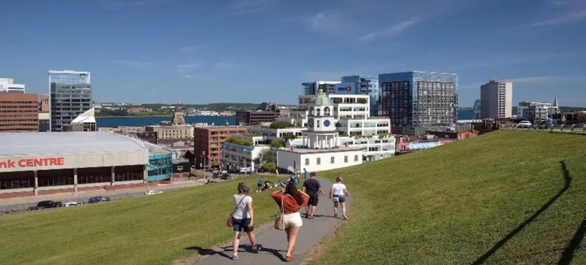 Halifax Small Group Walking Tour with Citadel + Maritime Museum