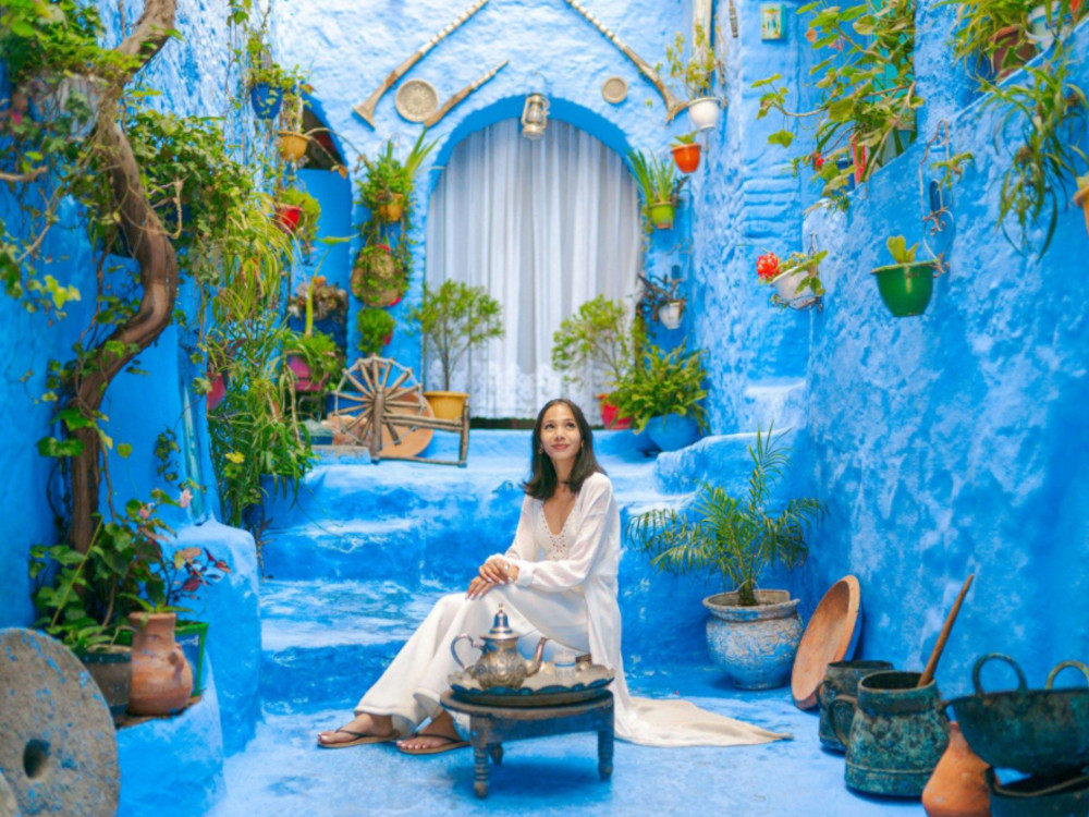 From Marrakech : 5-Days Private Tour Via Chefchaouen & Merzouga Desert