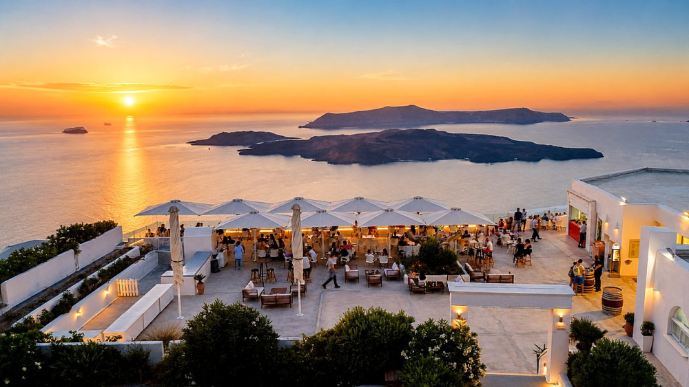 Private Santorini Tour with Sunset Wine Tasting