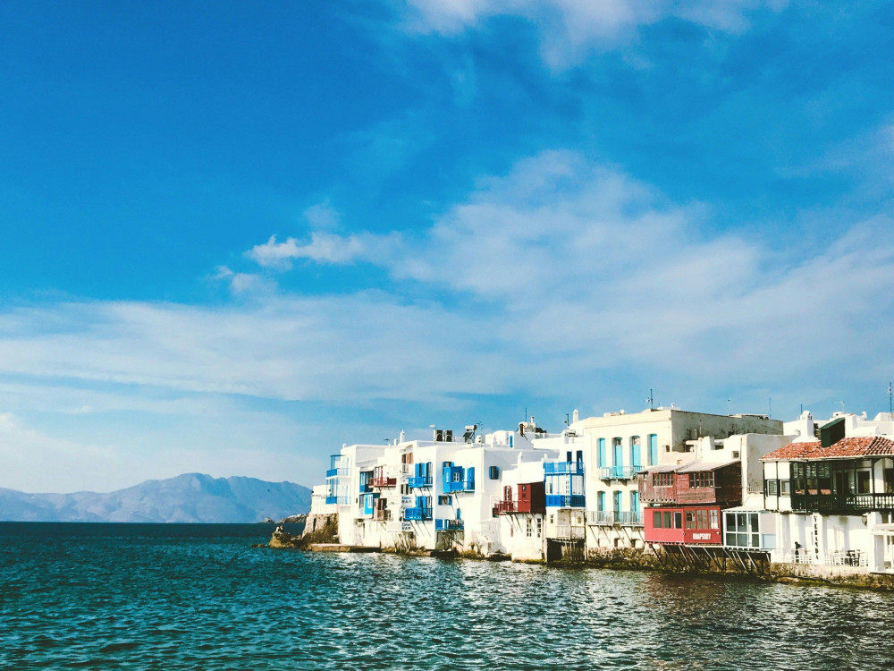 Mykonos Walking Tour with Little Venice & Windmills