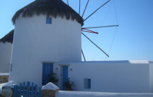 Mykonian Spiti2