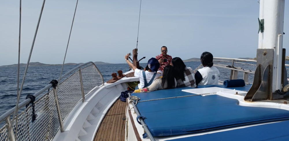 Little Venice & Agios Stefanos Daily Cruise