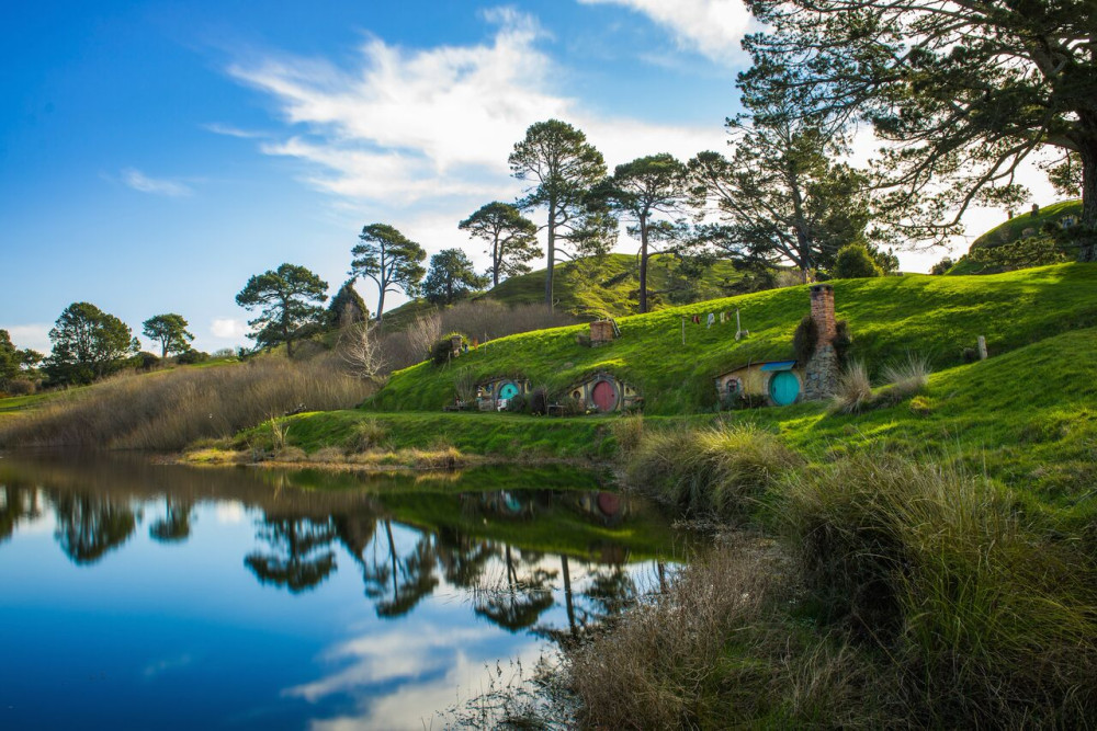 Private 3 Day Tour: Hobbiton, Rotorua Geothermal Valley & Hamilton Gardens