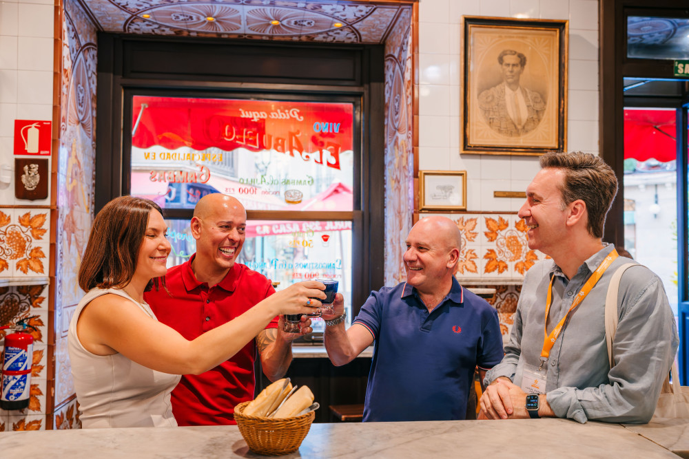 Cadiz Food Tour with Tapas & Drinks with a Local