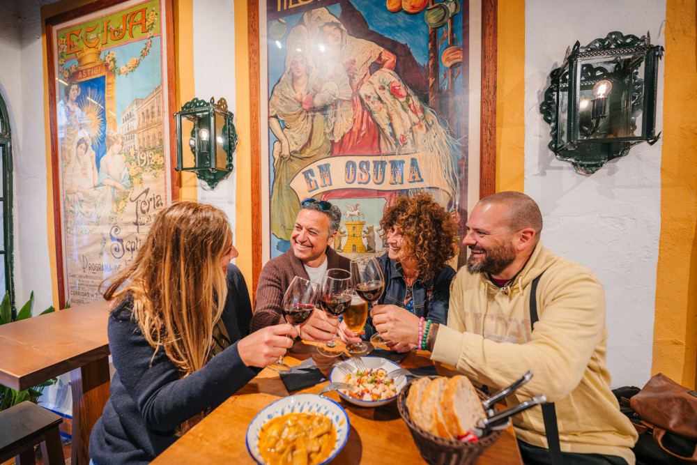 Marbella Food Tour with Tapas & Drinks with a Local