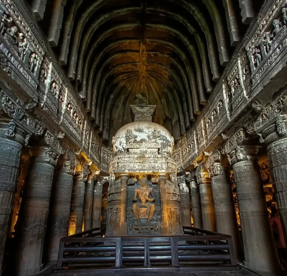 Private UNESCO Ajanta & Ellora Caves Same Day Tour from Mumbai