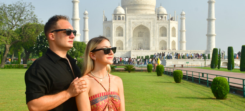 Luxury Taj Mahal Private Day Tour From Delhi