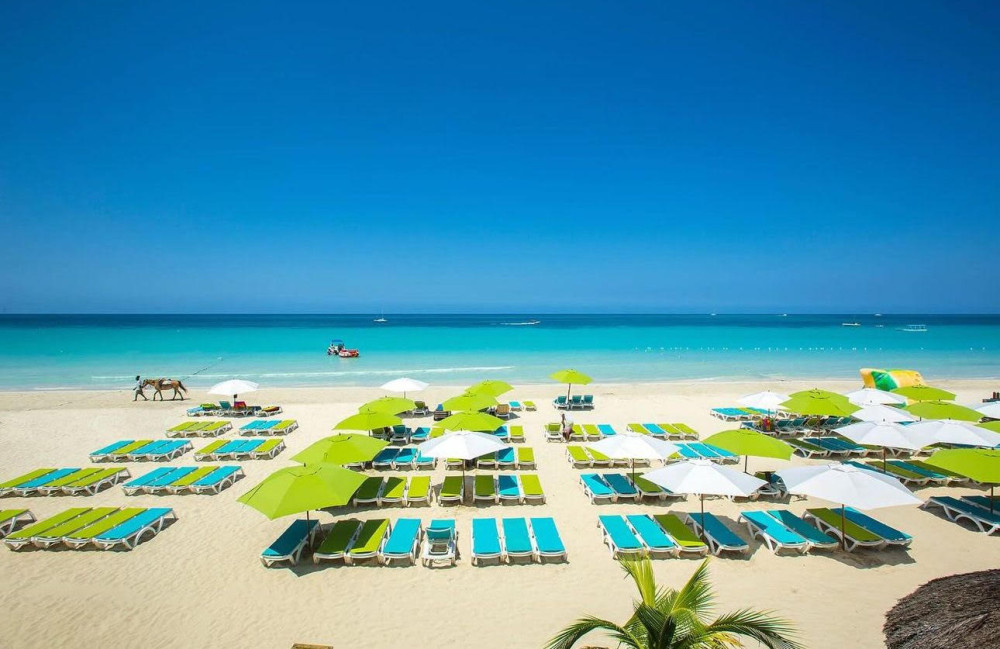 Island Cruises & Excursions