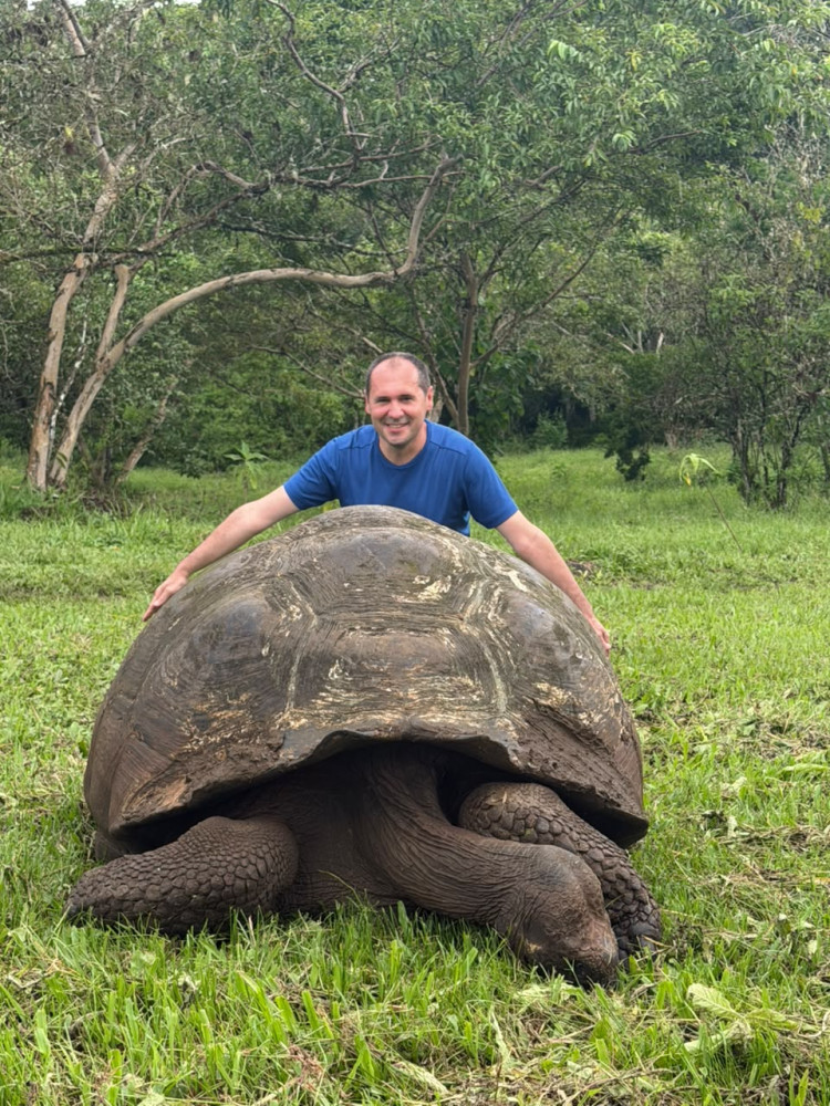 Premium Galápagos Island Hopping Tour | 8-Day Three Islands Journey
