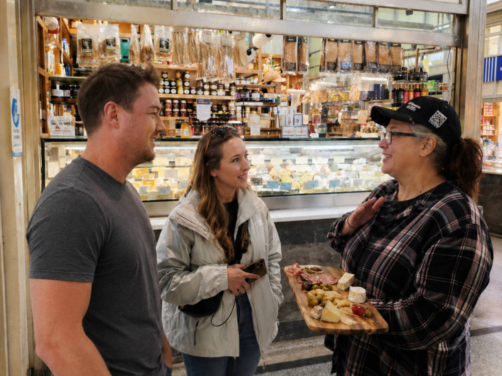 Half-Day Melbourne Food & Laneways Tour with Tastings & Rooftop Bar