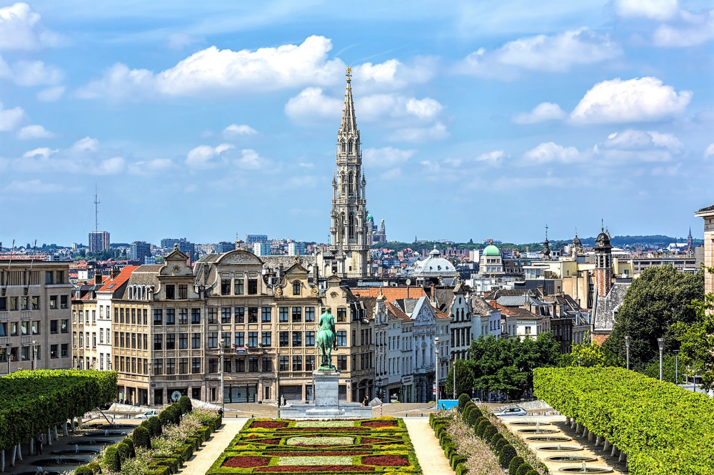 Belgian Food, Chocolate, Beer, Waffle, and Sightseeing All In Tour