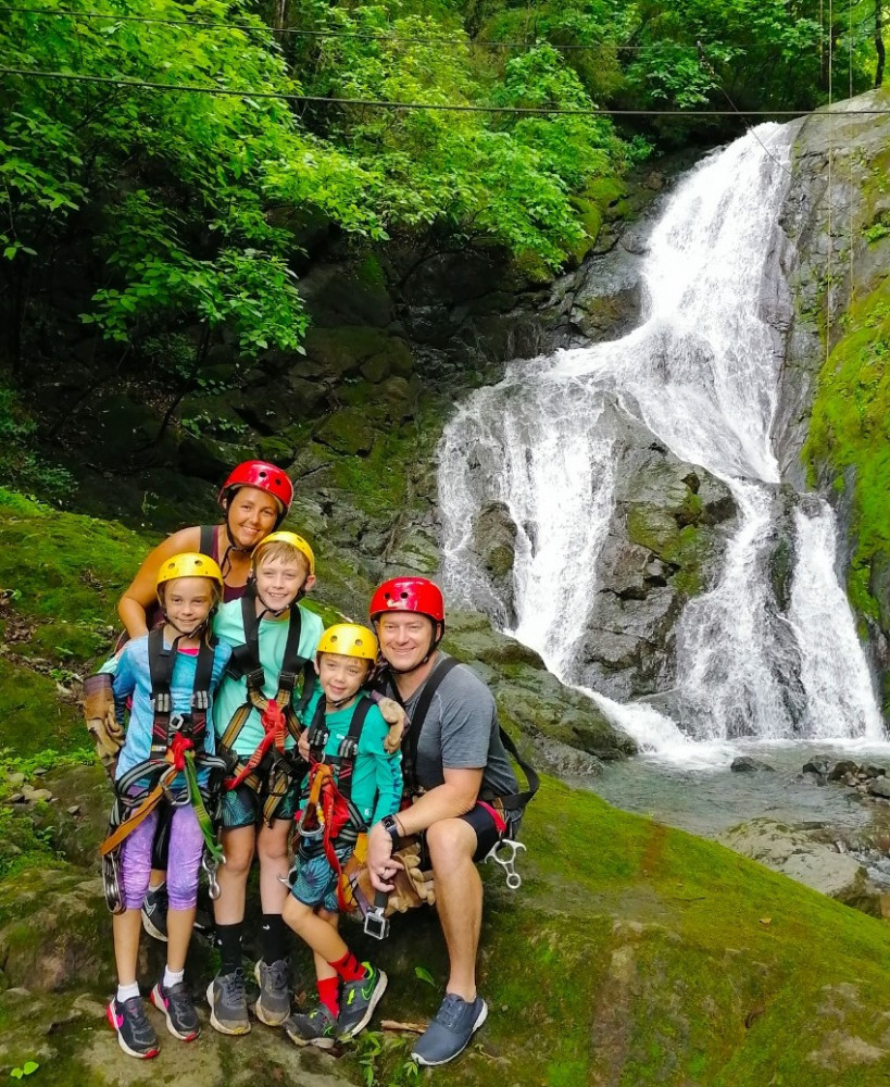 1-Night Costa Rica Adventure Golden Package: 18 Zipline Waterfall Adventure