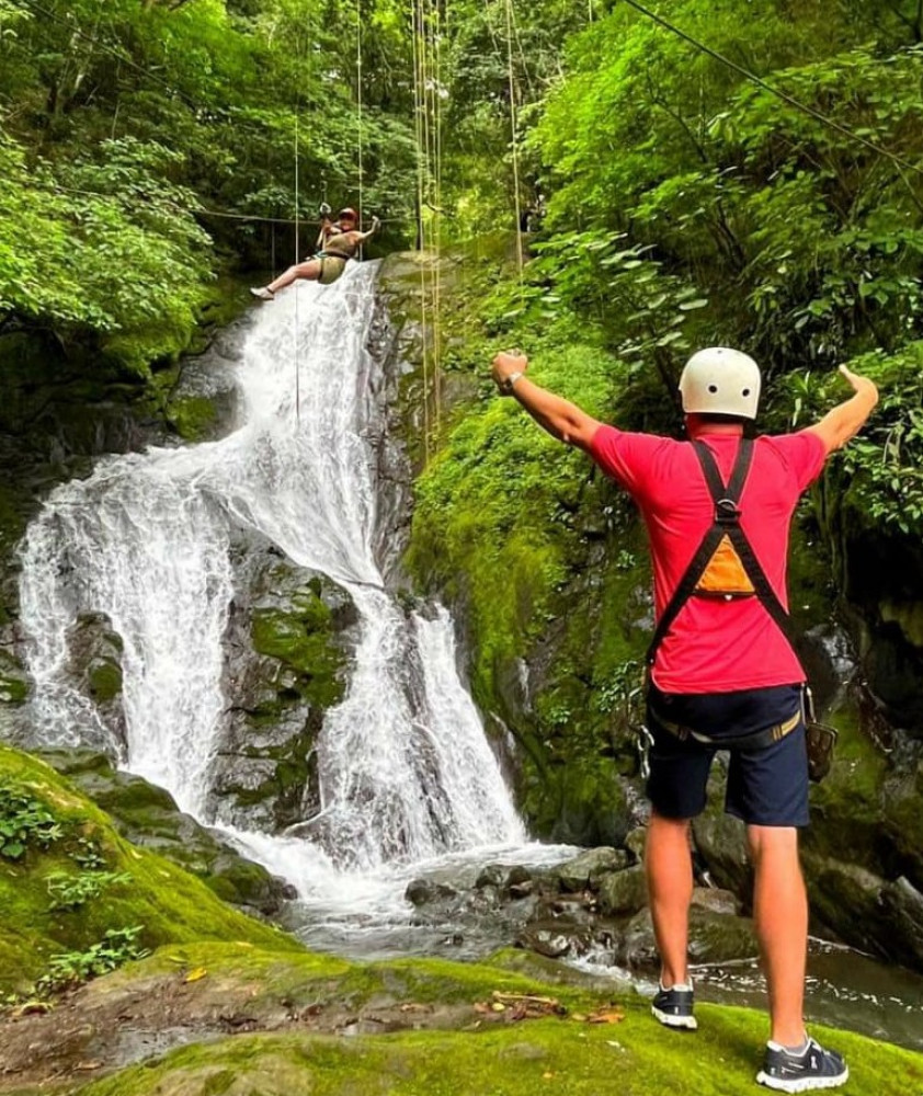 Puntarenas Shore Excursion: 18-Zip-Line Adventure Over 11 Waterfalls