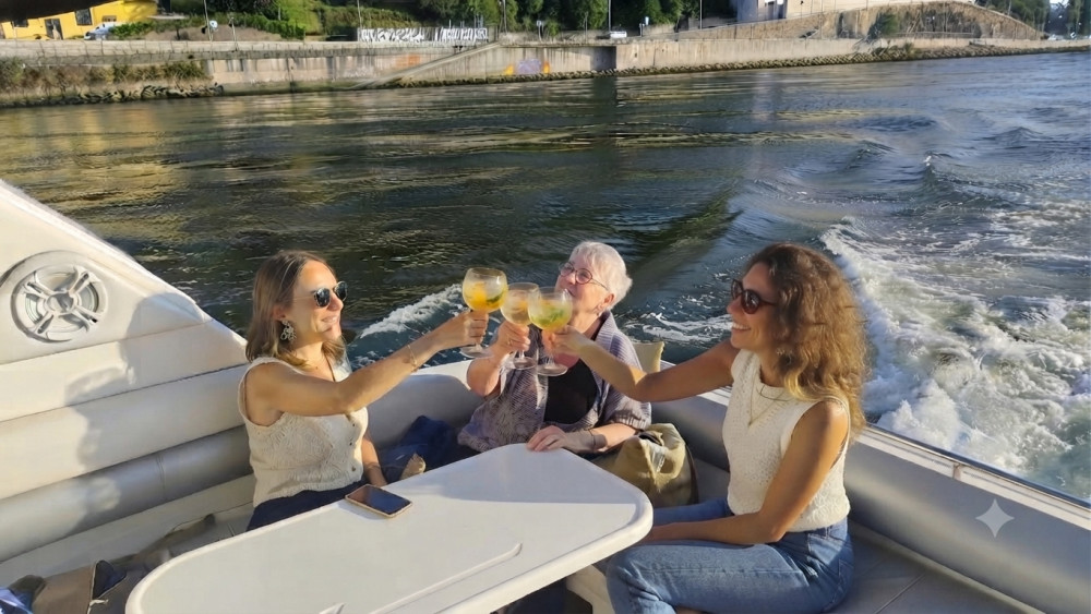 Sunset or Daytime Yacht Small Group Cruise in Porto