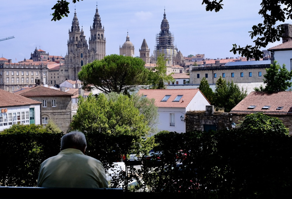 Santiago de Compostela: Small-Group Food Tour with 5+ Tastings