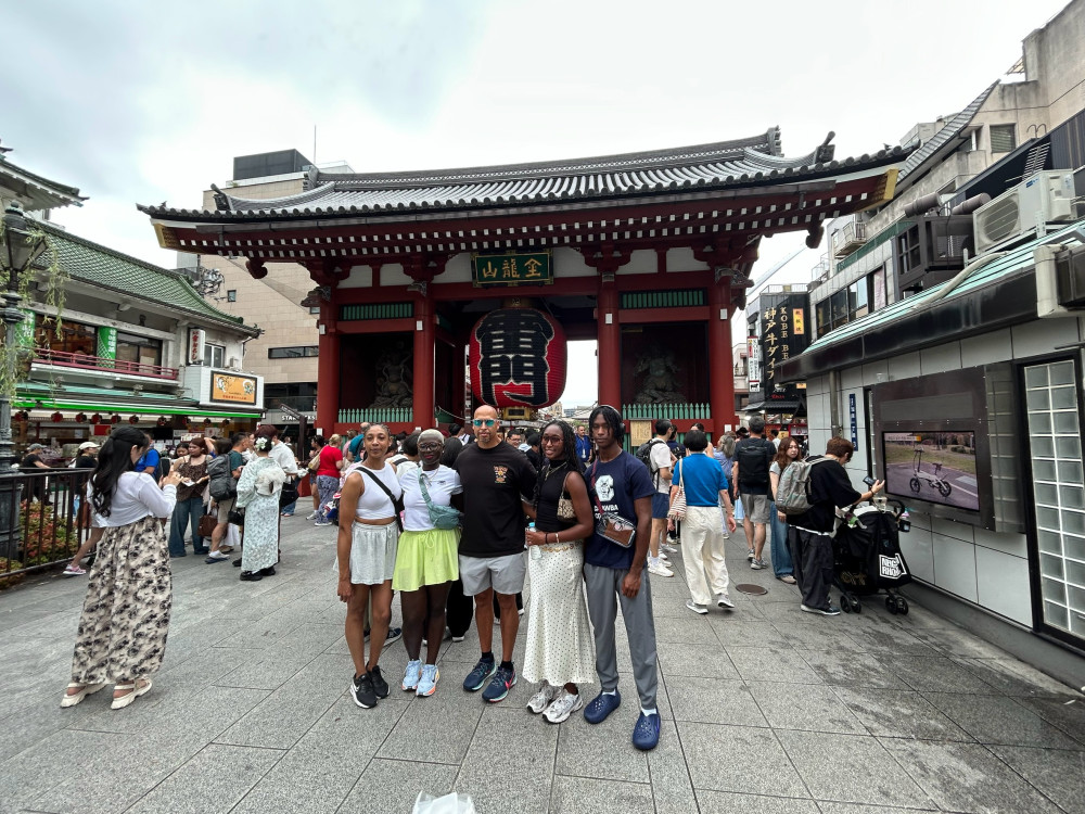 Tokyo: Asakusa Walking Tour of Sensoji Temple & Surroundings