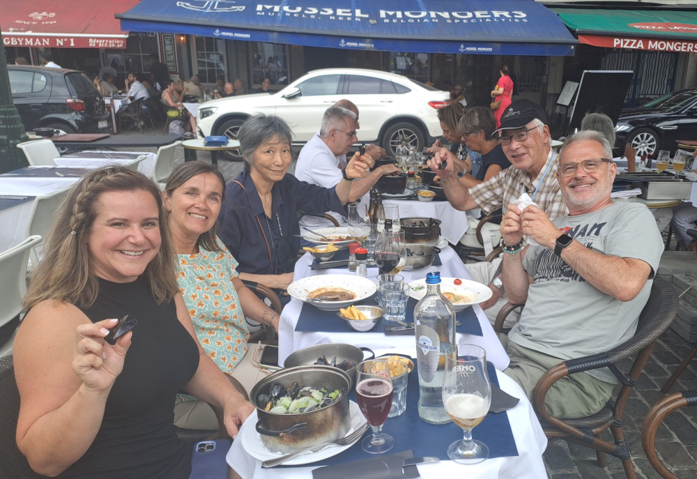 Belgian Food, Chocolate, Beer, Waffle, and Sightseeing All In Tour