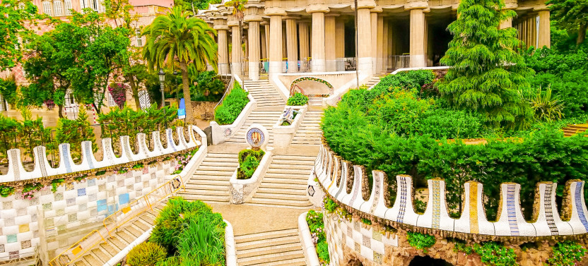 Gaudí's Park Güell Fast-Track Small Group Tour