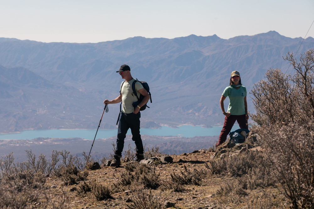 Full-Day Andes Hike & Argentine Barbecue from Mendoza