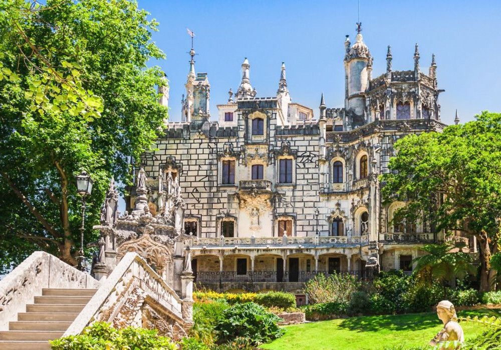 Living Tours - Lisbon
