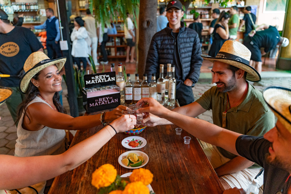 El Tule, Teotitlán del Valle & Mezcal Palenque Tour