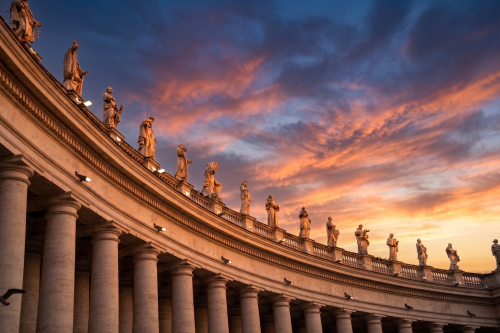 Rome: Night Golf Cart Tour with Vatican City & Trastevere