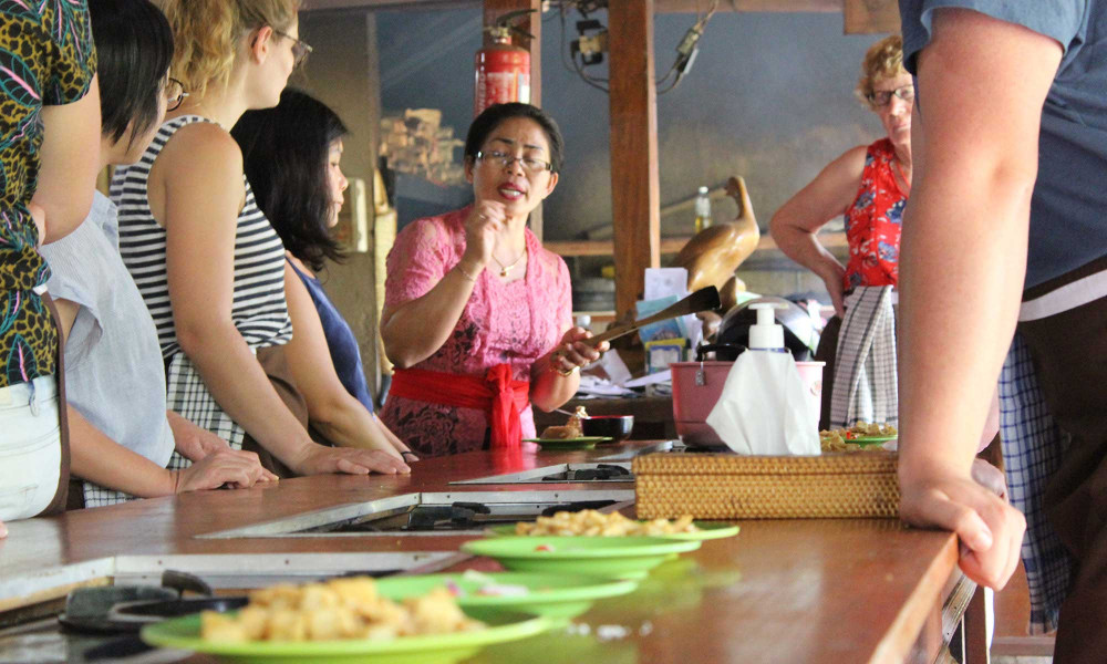 Small Group Balinese Cooking Class with Private Hotel Transfers