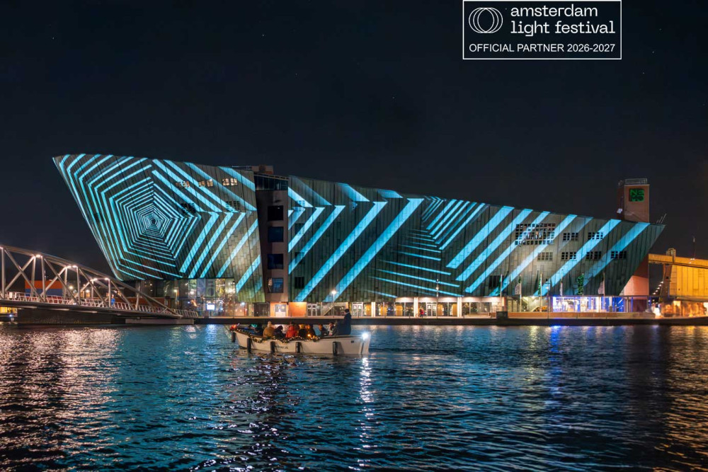 Amsterdam Light Festival Open Boat: Live Guide excluding Drinks