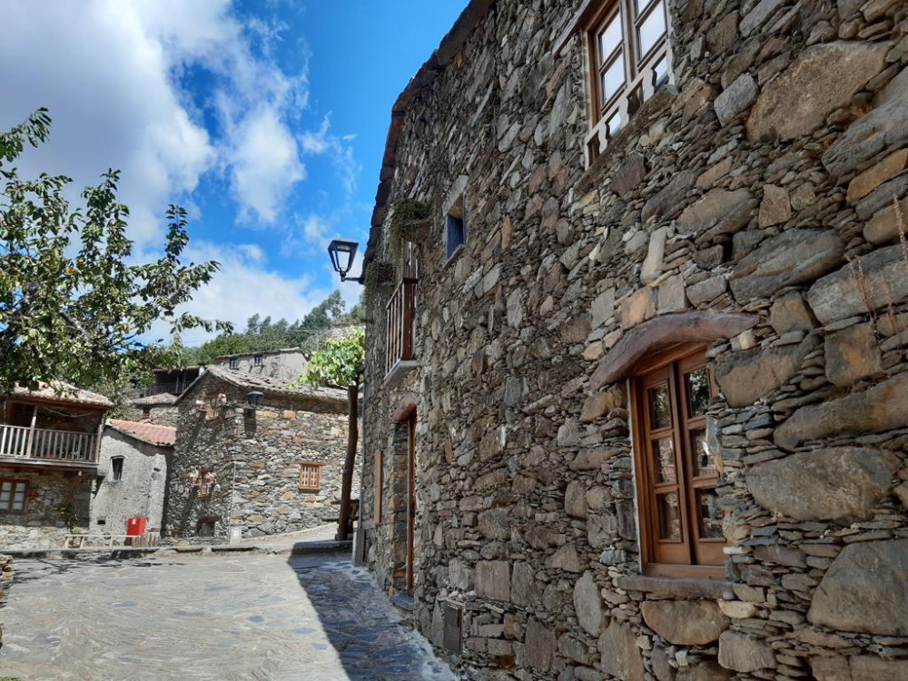 One-Way Private Lisbon to Porto, via Schist Villages with Hiking Option