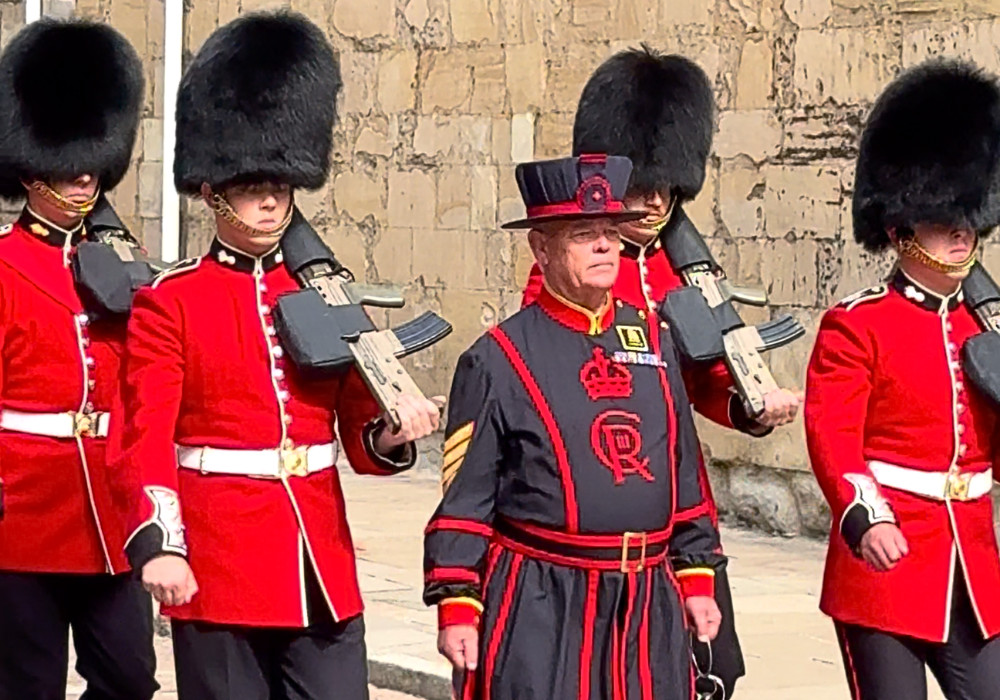 Pre-Opening Tower of London with Beefeater Ceremony & Crown Jewels