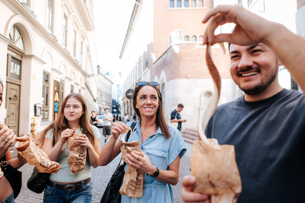 Private Budapest Food Tour: Local Tastings & Drinks