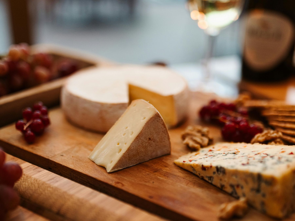 Private Paris Cheese and Wine Tasting with a French Chef