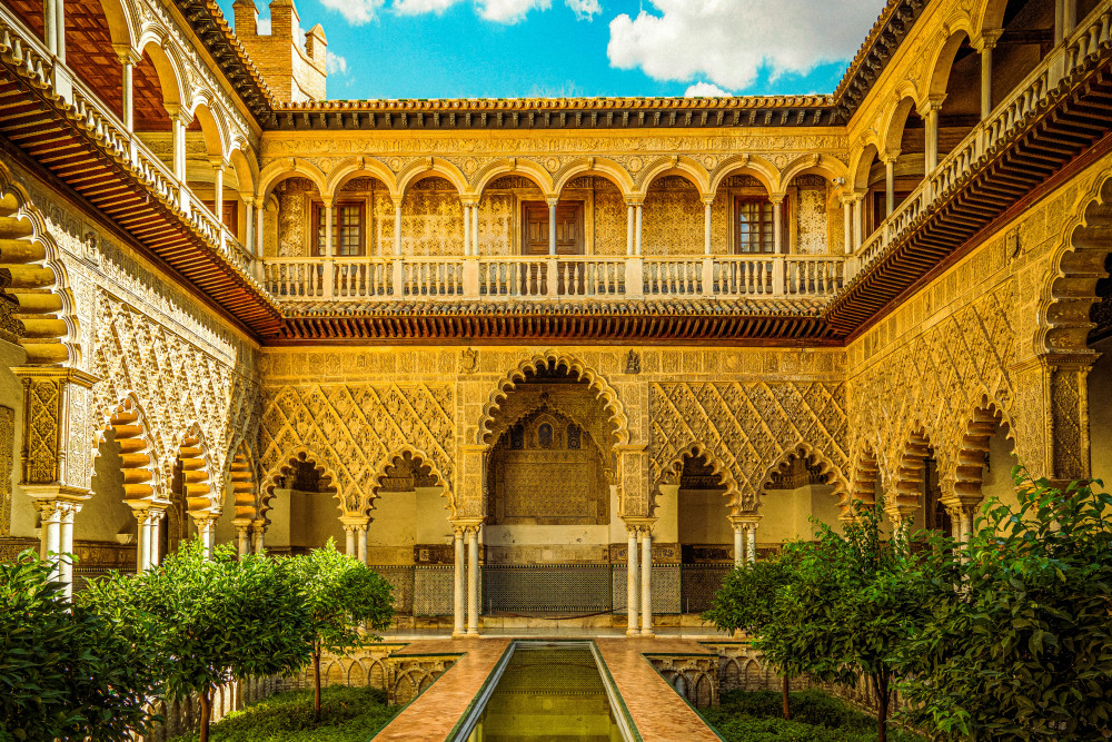Seville: Royal Alcázar Guided Tour with Priority Access
