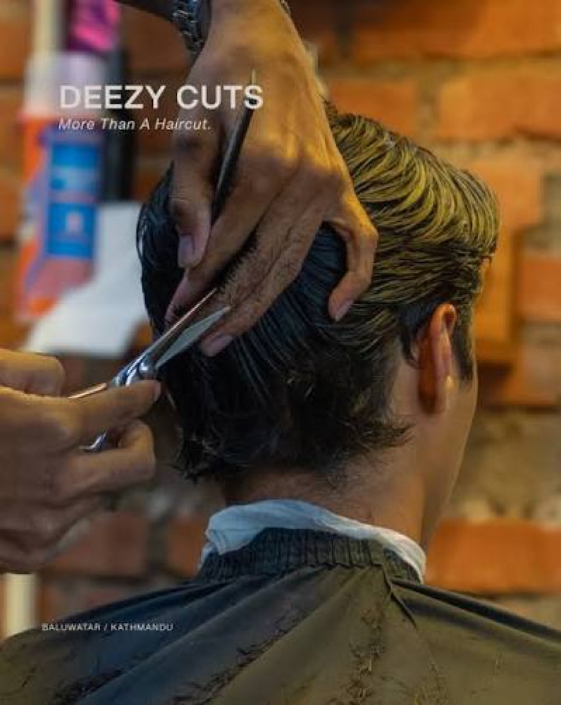 Kathmandu: Traditional Haircutting Class with a Local Barber