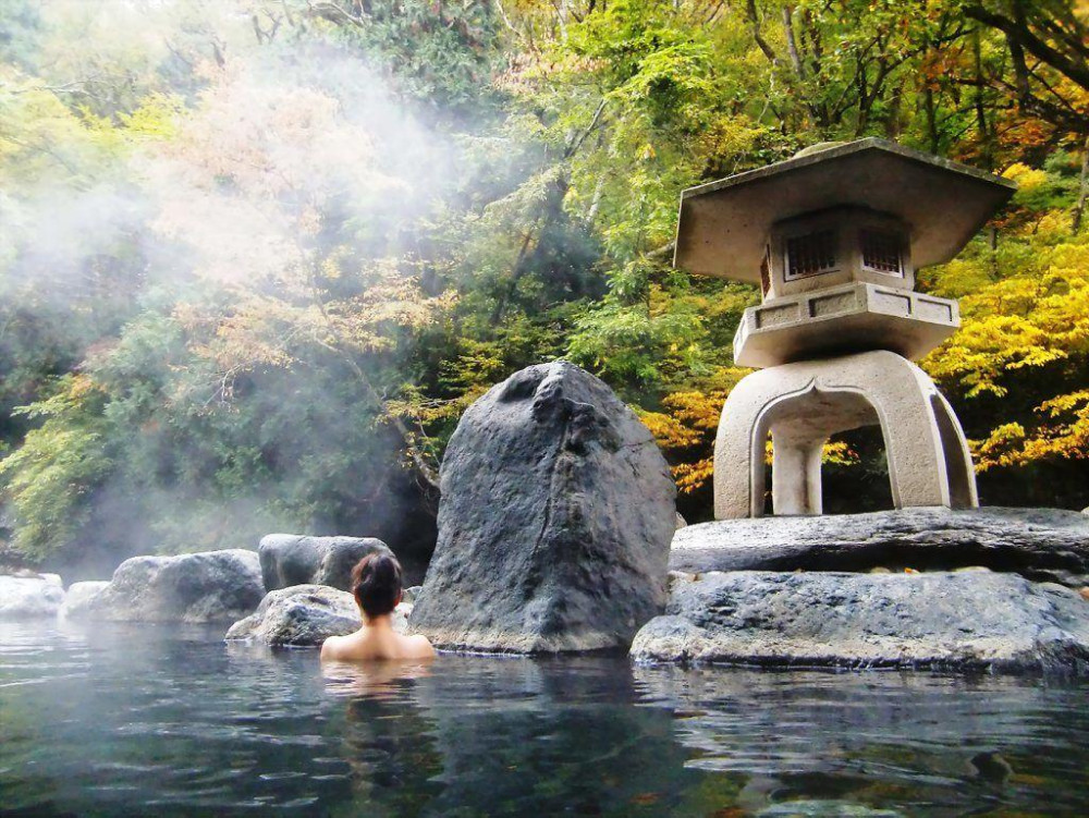 Shared Tour Relax at Nui Than Tai Hot Springs From Chan May Port