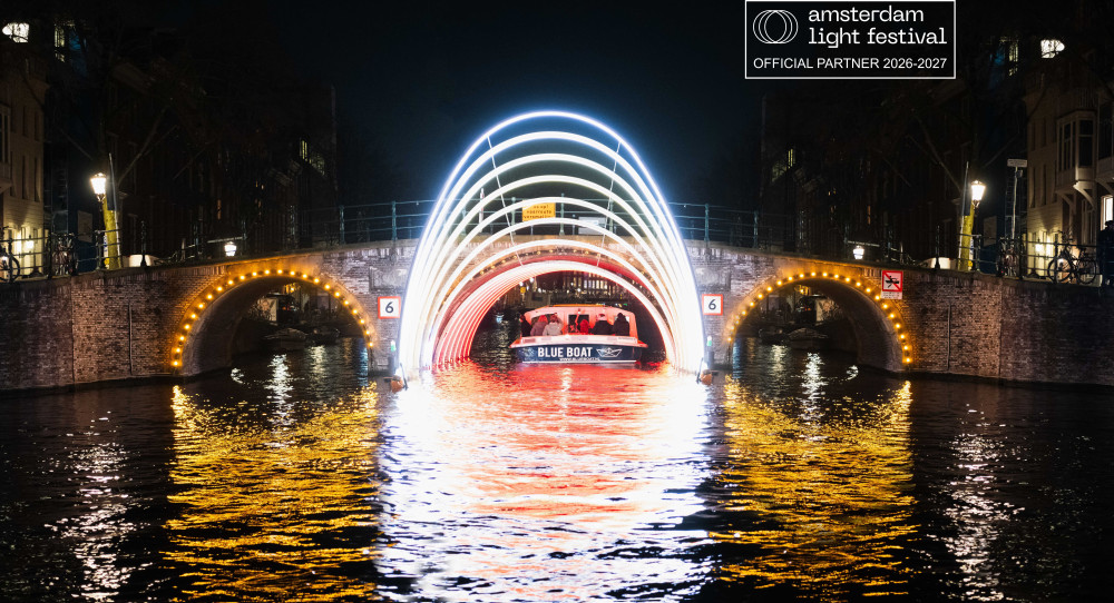 Amsterdam Light Festival Open Boat: Drinks & Live Guide