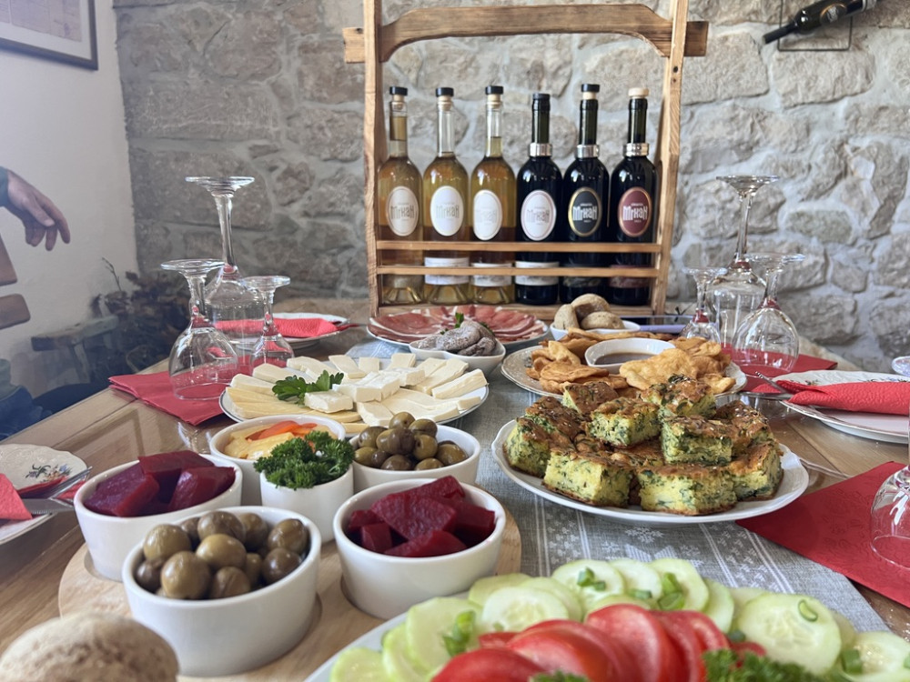 Montenegro Scenic Drive with food tasting