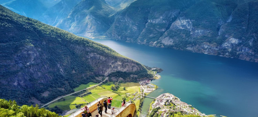 UNESCO Fjord Cruise, Flåm & Stegastein viewpoint – Lunch incl.
