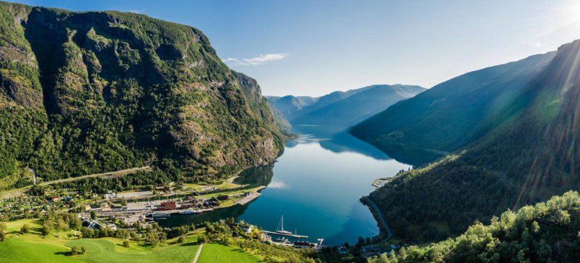 UNESCO Fjord Cruise, Flåm & Stegastein viewpoint – Lunch incl.
