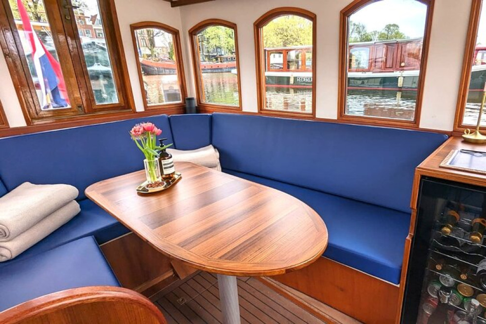 Amsterdam Breakfast Cruise On Private Luxury Boat